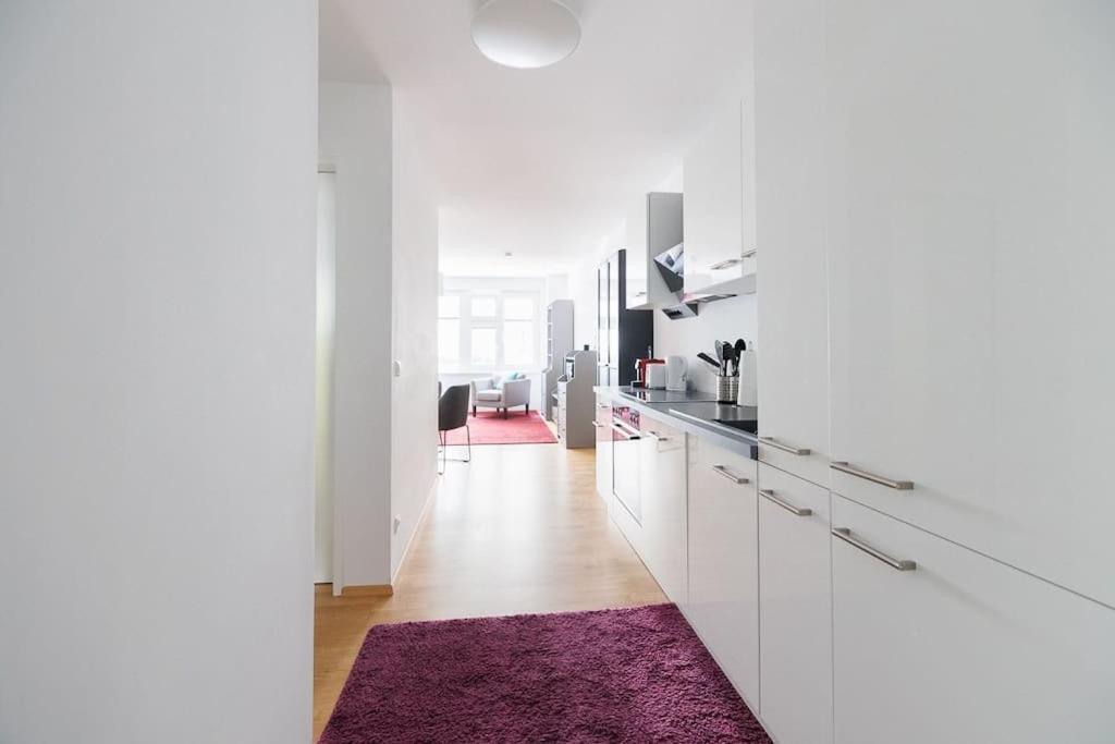 New! Convenient Viennalove Wienmeidling Apartmán *